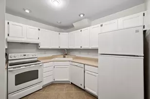 2220 Ridge Dr, Saint Louis Park, MN 55416 - Photo 10
