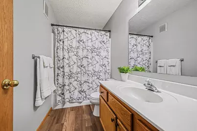 17900 Cobblestone Way, Eden Prairie, MN 55347 - Photo 22