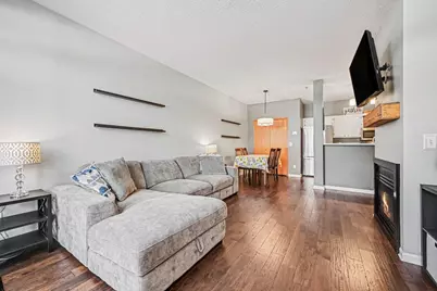 17900 Cobblestone Way, Eden Prairie, MN 55347 - Photo 4