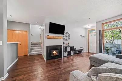 17900 Cobblestone Way, Eden Prairie, MN 55347 - Photo 6