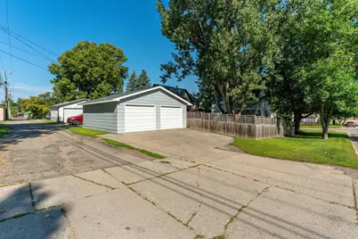 228 E Vernon Avenue, Fergus Falls, MN 56537 - Photo 34