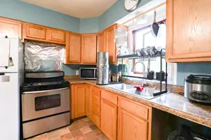 1955 Margaret St, Saint Paul, MN 55119 - Photo 10
