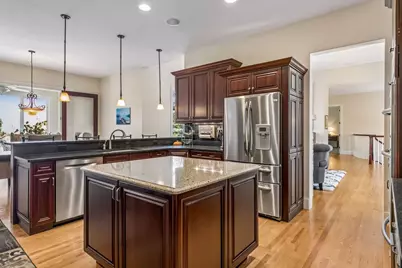 9251 Wedgewood Point, Woodbury, MN 55125 - Photo 6