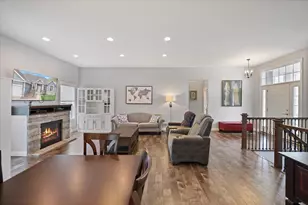 904 Saddle Club Ct, Lino Lakes, MN 55014 - Photo 10