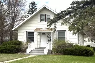 1531 8th Ave SE, Saint Cloud, MN 56304 - Photo 1