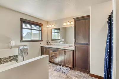 4902 35th Avenue S, Fargo, ND 58104 - Photo 20