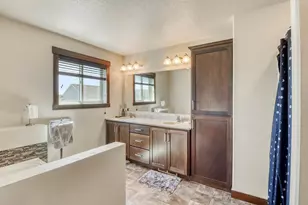 4902 35th Ave S, Fargo, ND 58104 - Photo 20