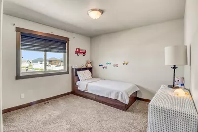 4902 35th Avenue S, Fargo, ND 58104 - Photo 22