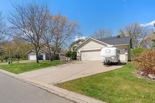 2671 Oakview Ln, Monticello, MN 55362 - Photo 4