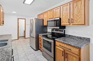 9918 Hamlet Ct S, Cottage Grove, MN 55016 - Photo 6