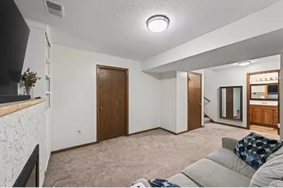 6329 Vera Cruz Lane N, Brooklyn Park, MN 55429 - Photo 22