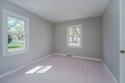 8127 1st Avenue S, Bloomington, MN 55420 - Photo 8
