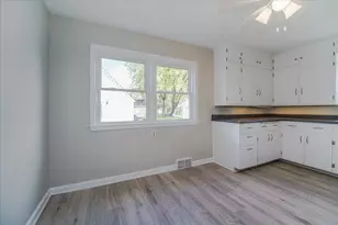 8127 1st Ave S, Bloomington, MN 55420 - Photo 6