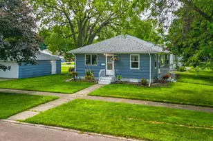 801 4th Ave SW, Wells, MN 56097 - Photo 1