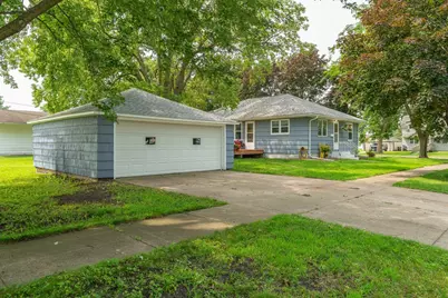 801 4th Avenue SW, Wells, MN 56097 - Photo 22