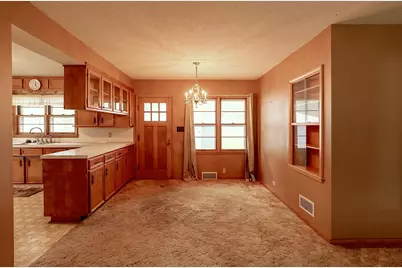 801 4th Avenue SW, Wells, MN 56097 - Photo 4