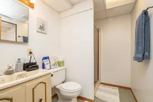 1031 Eastview Cir, Shakopee, MN 55379 - Photo 24