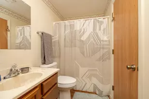 1031 Eastview Cir, Shakopee, MN 55379 - Photo 14