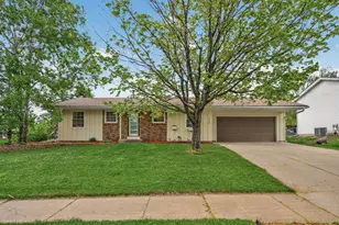 8380 Isle Ave S, Cottage Grove, MN 55016 - Photo 2