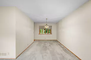 6015 Stoneybrook Dr, Minnetonka, MN 55345 - Photo 8