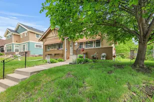 1718 Vincent Ave N, Minneapolis, MN 55411 - Photo 2