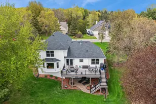 6325 Kalen Dr, Woodbury, MN 55129 - Photo 38