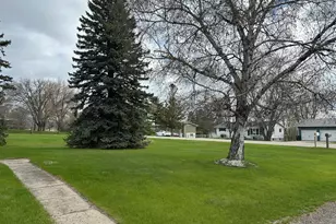 436 Oak Hills Dr, Detroit Lakes, MN 56501 - Photo 4