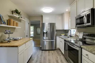 3435 Zenith Avenue N, Robbinsdale, MN 55422 - Photo 8
