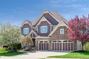 5990 Black Oaks Ln N, Plymouth, MN 55446 - Photo 4