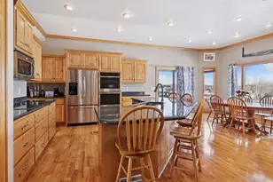 20951 Prairie Hills Ln, Prior Lake, MN 55372 - Photo 16