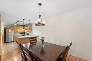 2335 Oakridge Cir, Hudson, WI 54016 - Photo 8