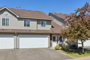 2335 Oakridge Cir, Hudson, WI 54016 - Photo 2