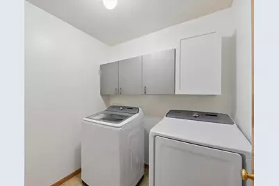 2335 Oakridge Circle, Hudson, WI 54016 - Photo 18