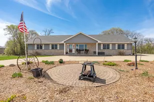 7195 County Road 10 E, Chaska, MN 55318 - Photo 1