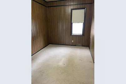 512 9th Avenue SW, Austin, MN 55912 - Photo 8