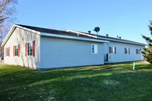 408 Minnesota Ave, Brooks, MN 56715 - Photo 2