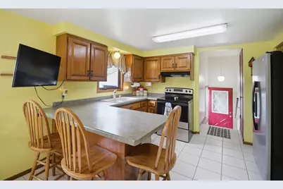 914 13th Avenue SE, Austin, MN 55912 - Photo 10