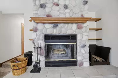 914 13th Avenue SE, Austin, MN 55912 - Photo 8