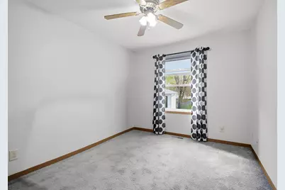 914 13th Avenue SE, Austin, MN 55912 - Photo 20