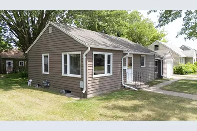 401 13th Avenue NE, Austin, MN 55912 - Photo 1