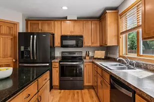 4934 Baker Rd, Minnetonka, MN 55343 - Photo 10