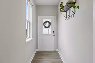 17033 Dysart Pl, Lakeville, MN 55044 - Photo 2