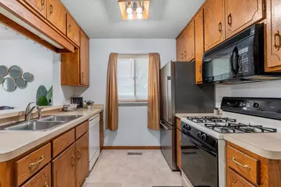 11350 Ibis Street NW, Coon Rapids, MN 55433 - Photo 8