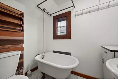 194 Logan Avenue N, Minneapolis, MN 55405 - Photo 36