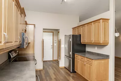 2451 Madison Square Drive S, Fargo, ND 58104 - Photo 16