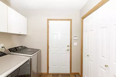 2451 Madison Square Drive S, Fargo, ND 58104 - Photo 32