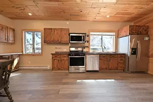 105 Roosevelt St, Coleraine, MN 55722 - Photo 12