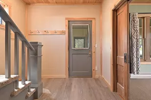 105 Roosevelt St, Coleraine, MN 55722 - Photo 6