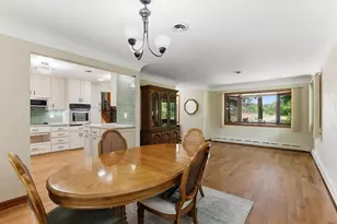 645 Warner Ave S, Mahtomedi, MN 55115 - Photo 12