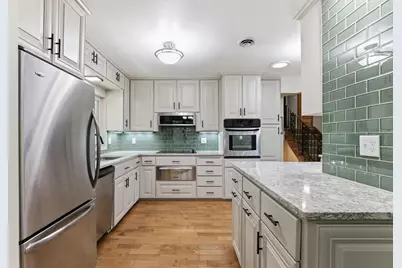 645 Warner Avenue S, Mahtomedi, MN 55115 - Photo 14
